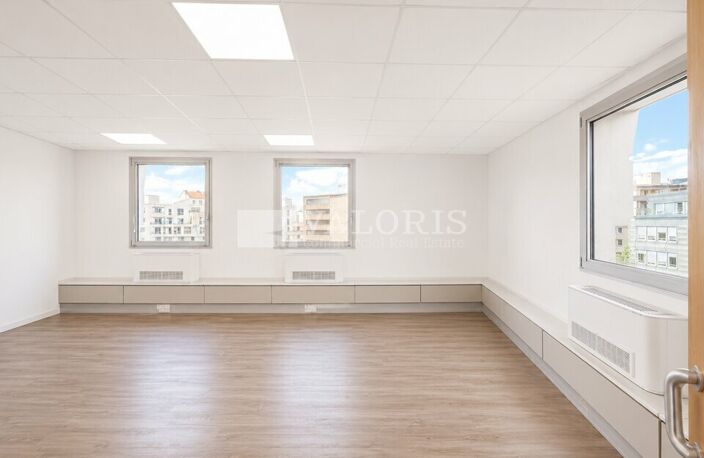 BUREAUX à LOUER — photo 4