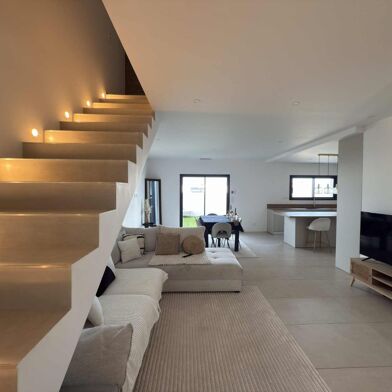 Maison 4 pièces 315000 €