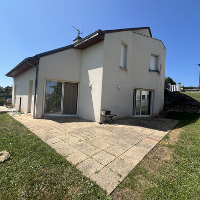 Maison 5 pièces 860 €