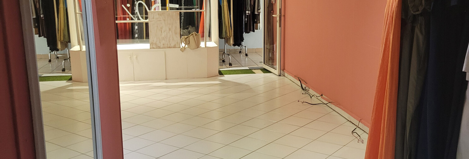 Commerce  55 m² à louer à Le Gosier (97190)