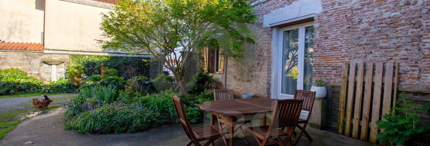 Maison 11 Pièces 255 m² à vendre à Saint-Julien-en-Born (40170)