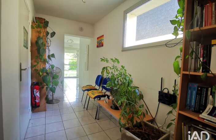 Vente Bureaux 130 m&sup2; — photo 3