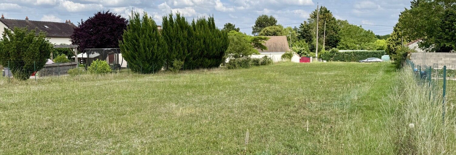 Terrain  1360 m² à vendre à Pressigny-les-Pins (45290)