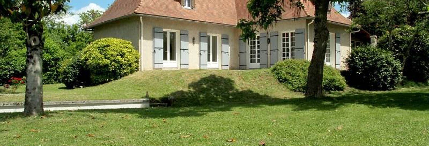 Maison 6 Pièces 143 m² à vendre à Saint-Laurent-des-Hommes (24400)