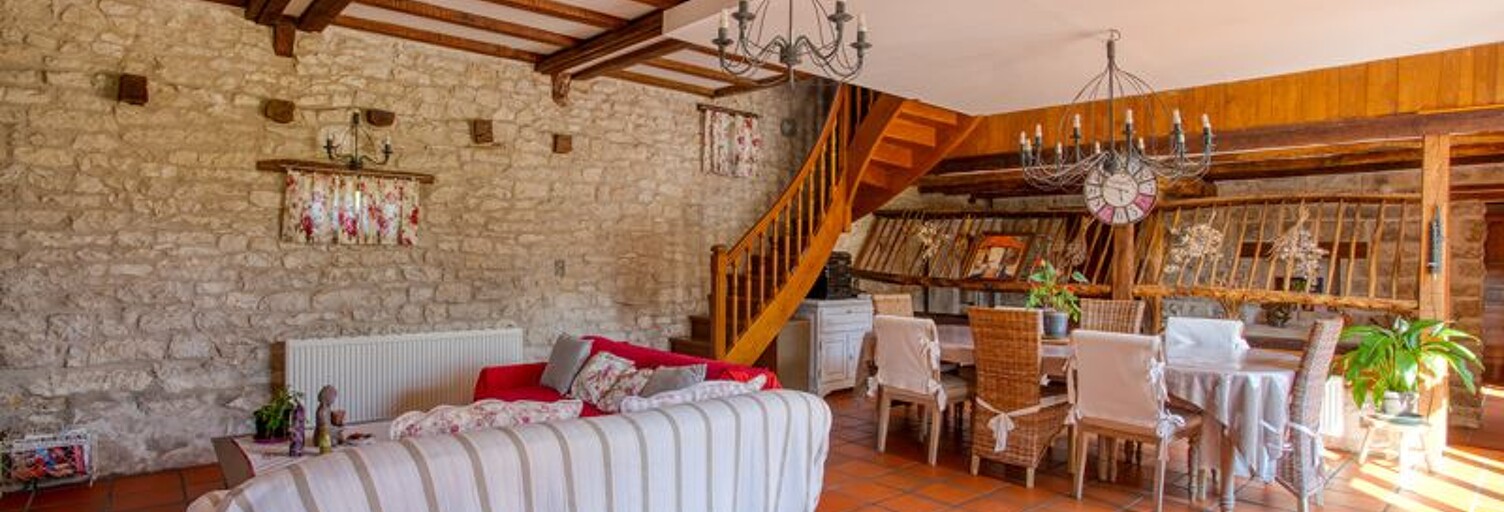 Maison 5 Pièces 177 m² à vendre à Ginouillac (46300)