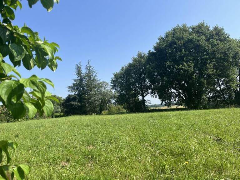 Terrain à bâtir de 0 pièces principales — photo 1