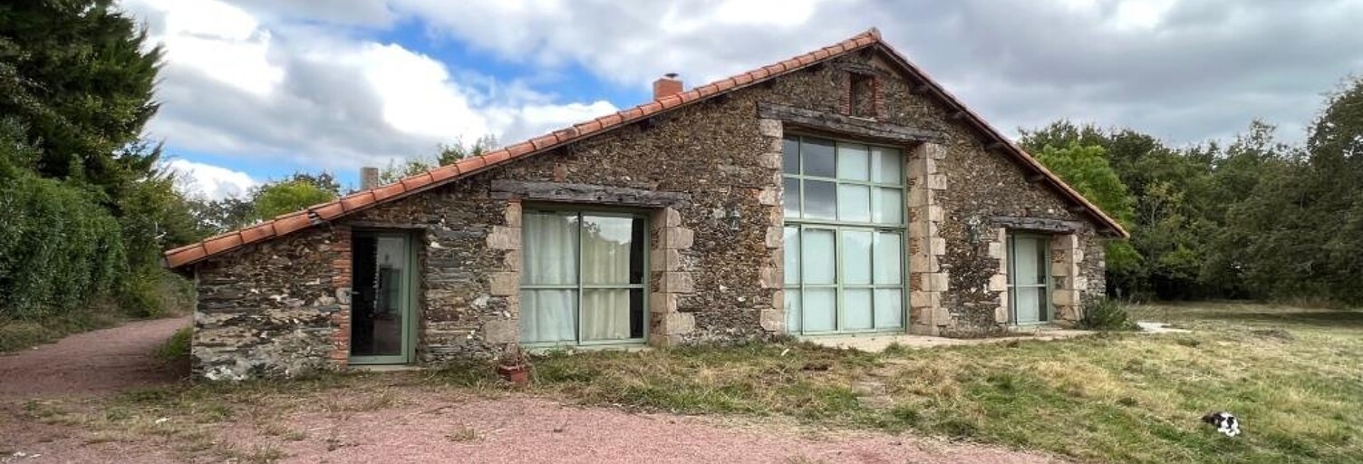 Maison 14 Pièces 386 m² à vendre à Le Girouard (85150)