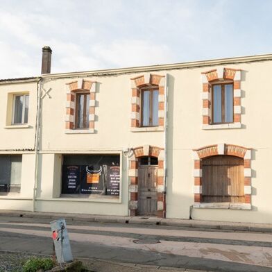 Maison 2 pièces 77420 €