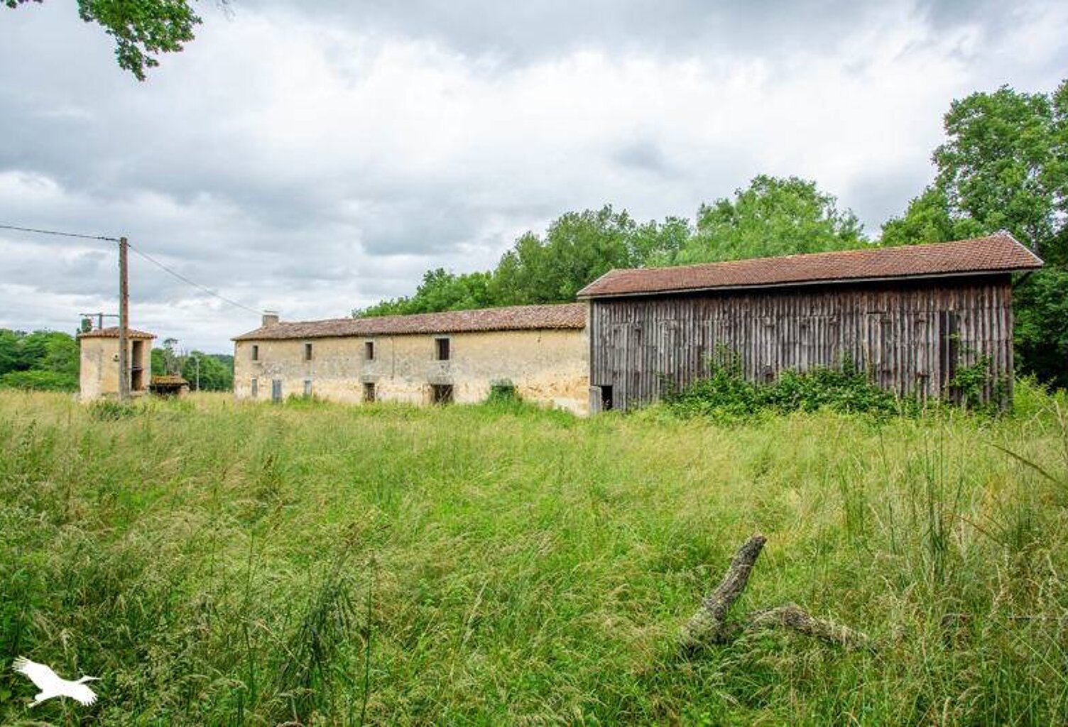 Ferme (tte) de 2 pièces principales — photo 1