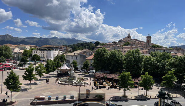 Appartement 4 pièces  à vendre Aubagne 13400