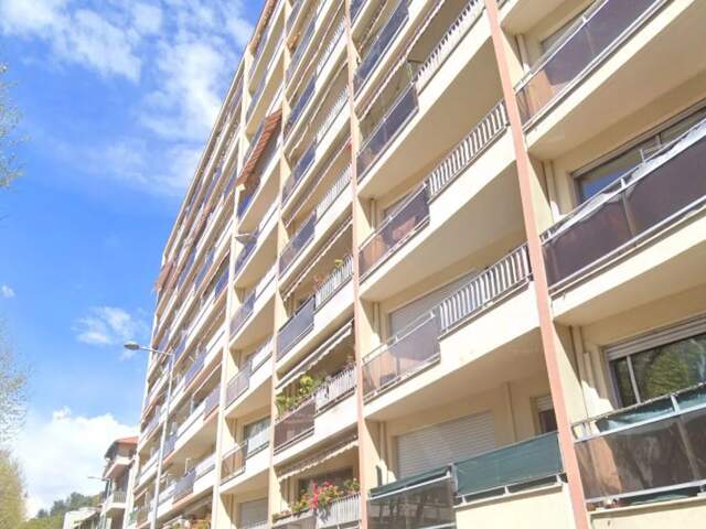 BAS  MADELEINE-4 PIECES-Balcon-TERRASSE — photo du bien