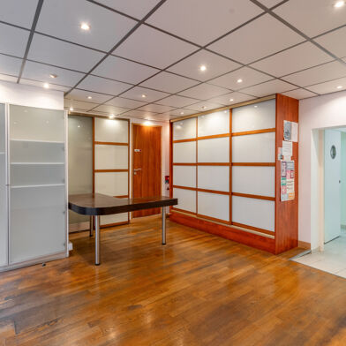 Commerce  149000 €