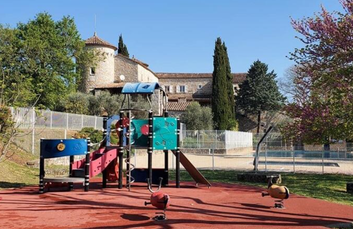 T2 - LOU CASTEL — photo 4