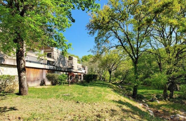 T2 - LOU CASTEL — photo 5