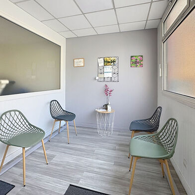 Commerce  149900 €