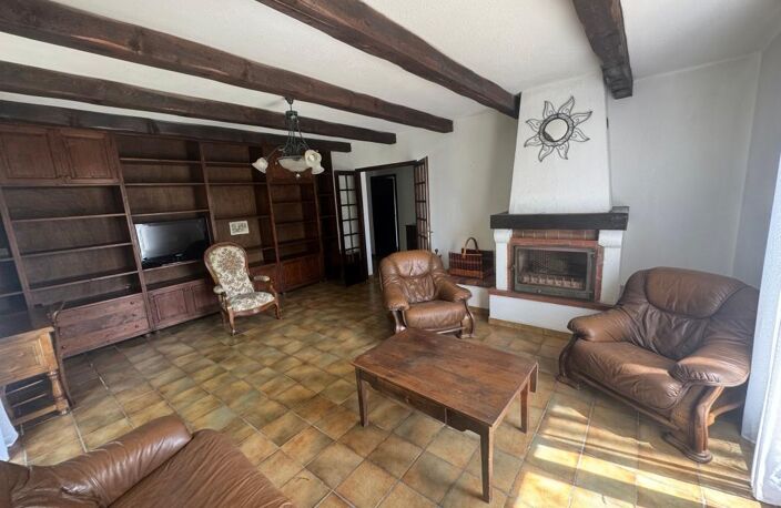 Villa de plain-pied (120m²) avec garage sur 6 400m² de terrain - RIEZ — photo 3