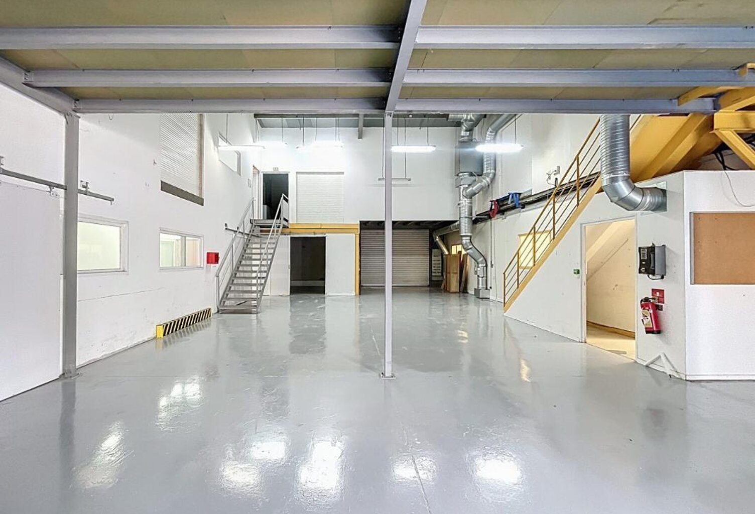 HANGAR AFA — photo 1