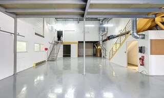 Local industriel  1340 m² à louer à Afa (20167)