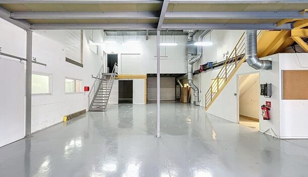 Local d'activit&eacute;s  à louer Afa 20167