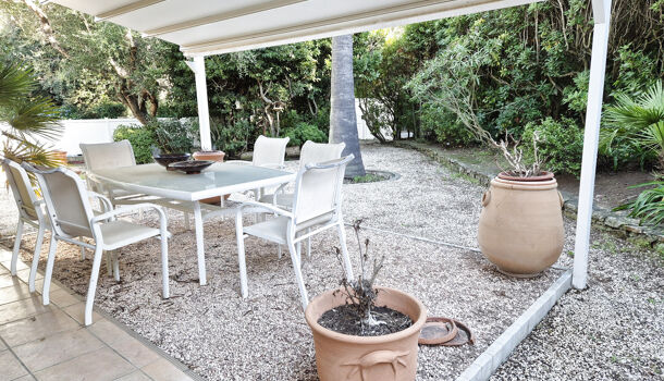 Villa / Maison 7 pièces  à vendre Giens 83400