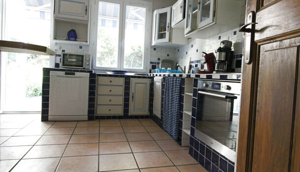 Villa / Maison 7 pièces  à vendre Giens 83400