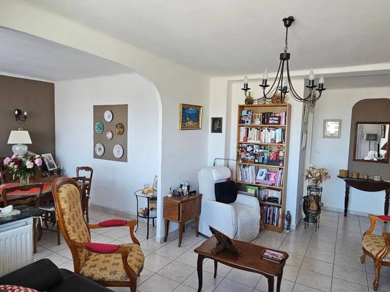 Appartement À Vendre — photo 1