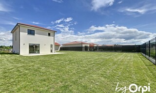 Maison 5 Pièces 126 m² à vendre à Saint-Germain-Lembron (63340)