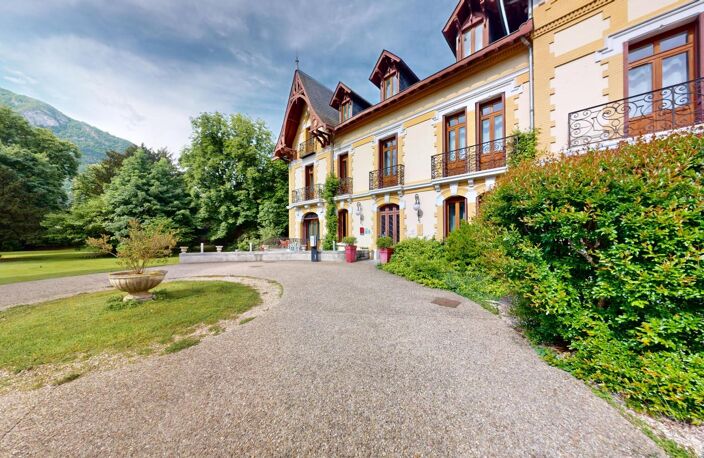 Opportunité exceptionnelle d’acquérir un établissement unique aux portes des Pyrénées — photo 2