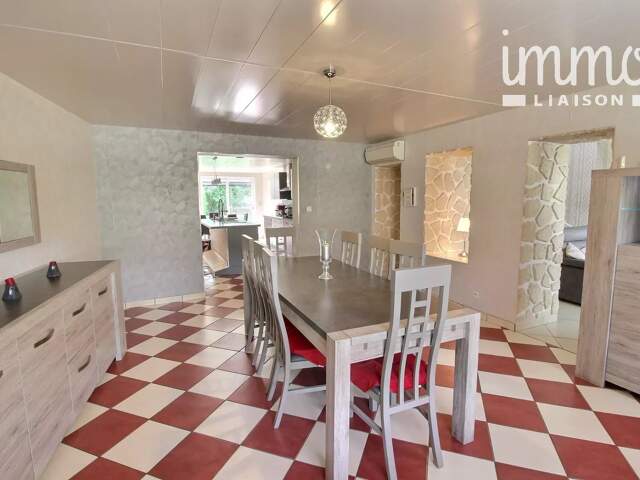 A VENDRE maison COUSANCES AU BOIS 10 pièces 212 M² — photo du bien