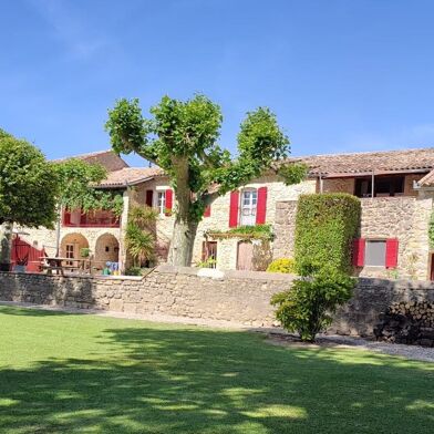 Maison 12 pièces 895000 €