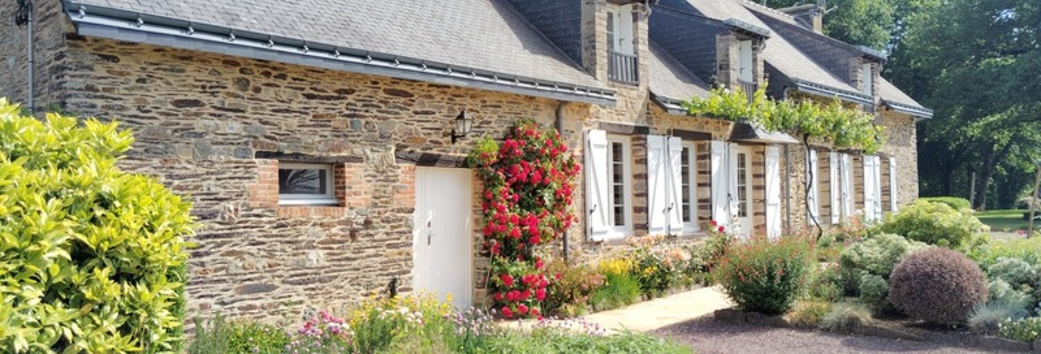 Maison 6 Pièces 218 m² à vendre à Val d'Anast (35330)