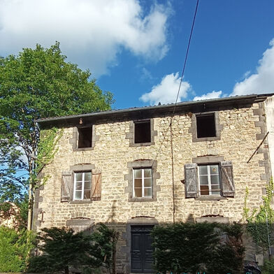 Maison 11 pièces 92650 €