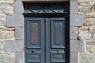 Maison 11 pièces 88000 €