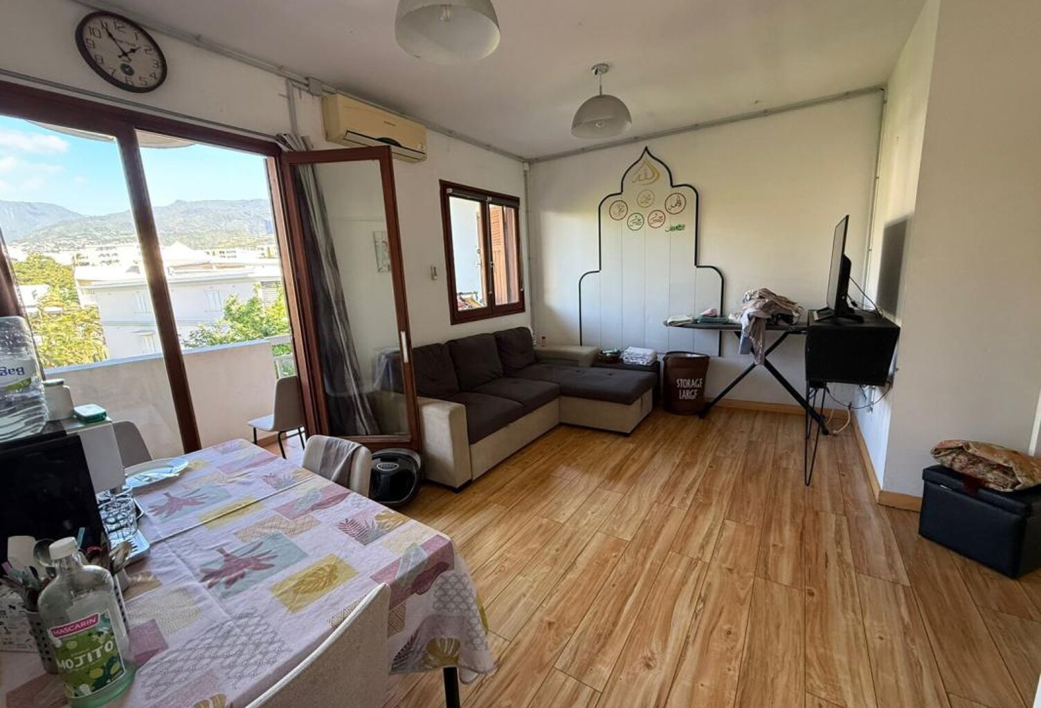 À Saint-Denis, appartement F3 de 60 m2 avec Grande terrasse — photo 1