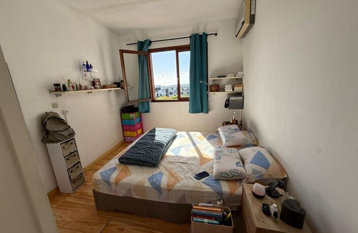 À Saint-Denis, appartement F3 de 60 m2 avec Grande terrasse — photo 2