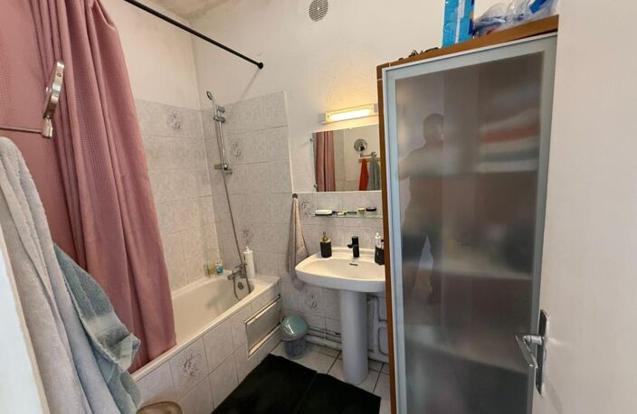 À Saint-Denis, appartement F3 de 60 m2 avec Grande terrasse — photo 5