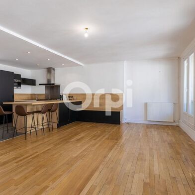 Appartement 4 pièces 236500 €