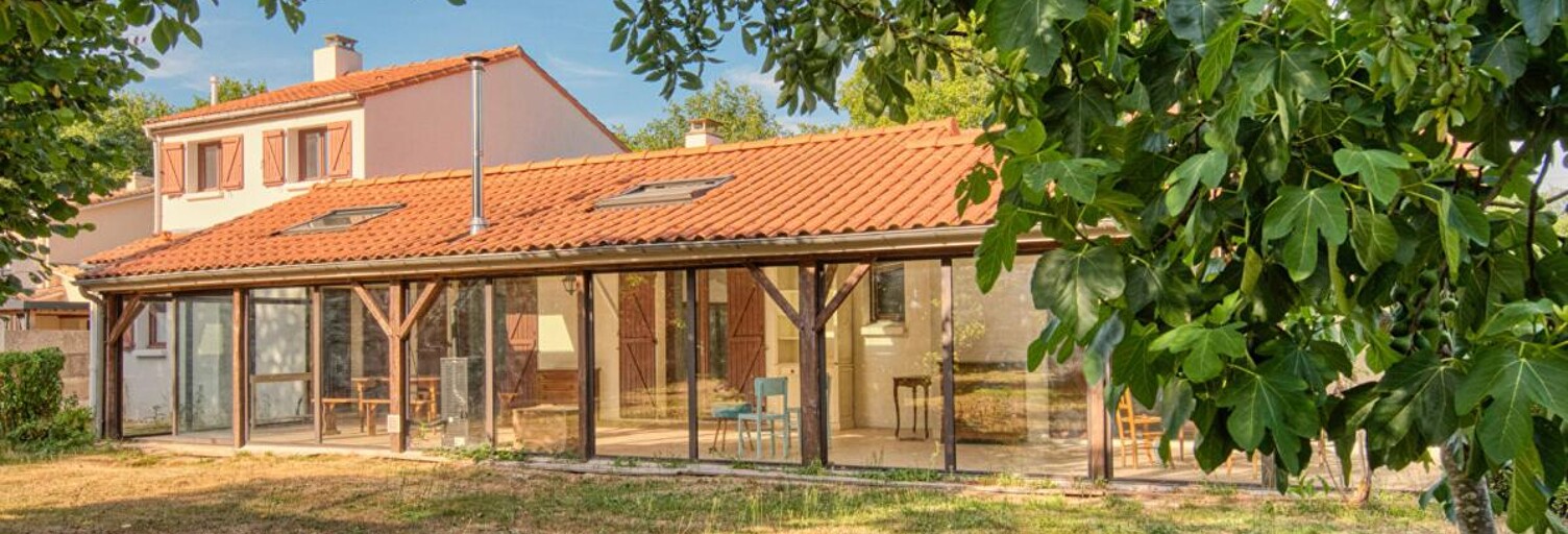 Maison 12 Pièces 254 m² à vendre à Château-Thébaud (44690)