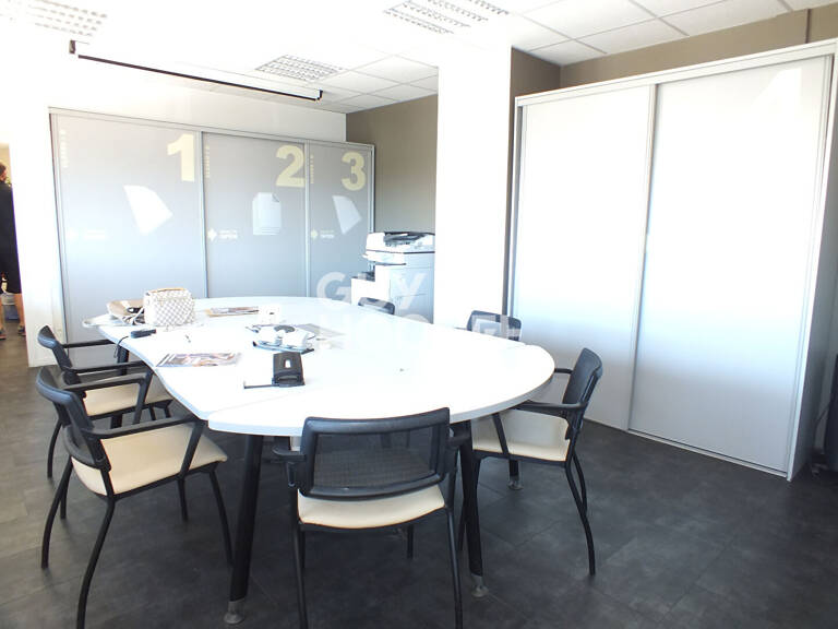 bureaux — photo 1