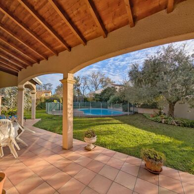 Maison 5 pièces 620000 €