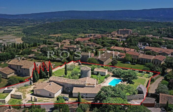 Gordes : rare propriété de village en position dominante avec pi — photo 2