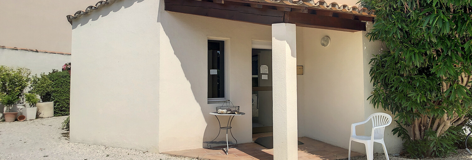 Commerce  53 m² à louer à Saint-Martin-de-Crau (13310)