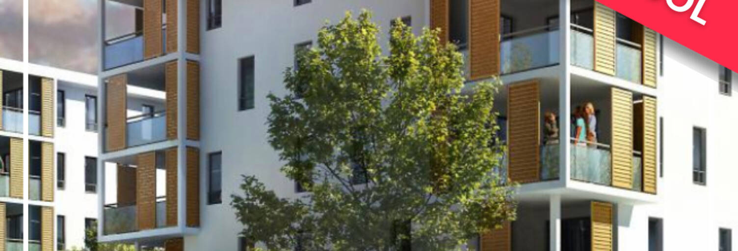 Garage   m² à louer à Voiron (38500)