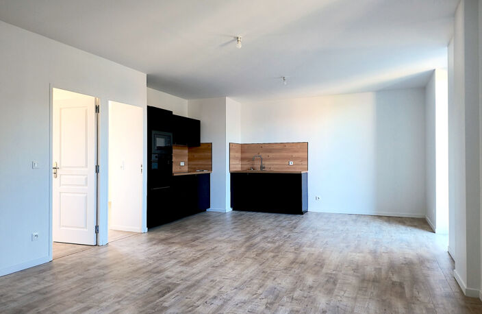 Appartement T3 lumineux avec terrasse et vue dégagée — photo 2