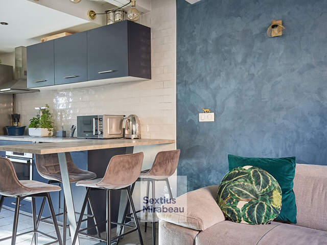 À Vendre - Superbe Duplex Dernier Étage en Centre-Ville Historique — photo du bien