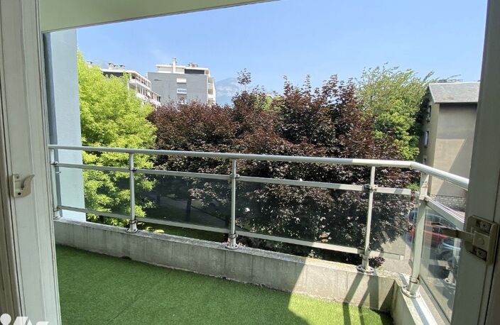 Vente appartement 2 pièces 54 m² Chambéry (73000) — photo 4