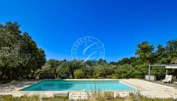 Villa / Maison 8 pièces  à vendre Tourtour 83690