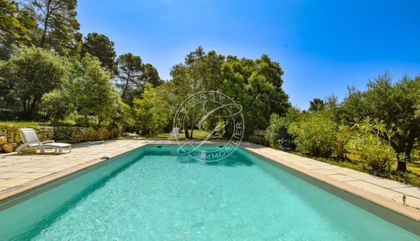 Villa / Maison 8 pièces  à vendre Tourtour 83690