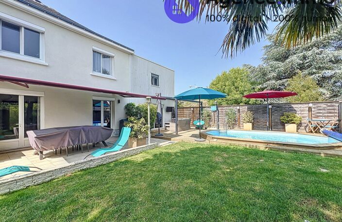 Maison de 160 m² avec 4 Chambres à Parçay-Meslay — photo 3