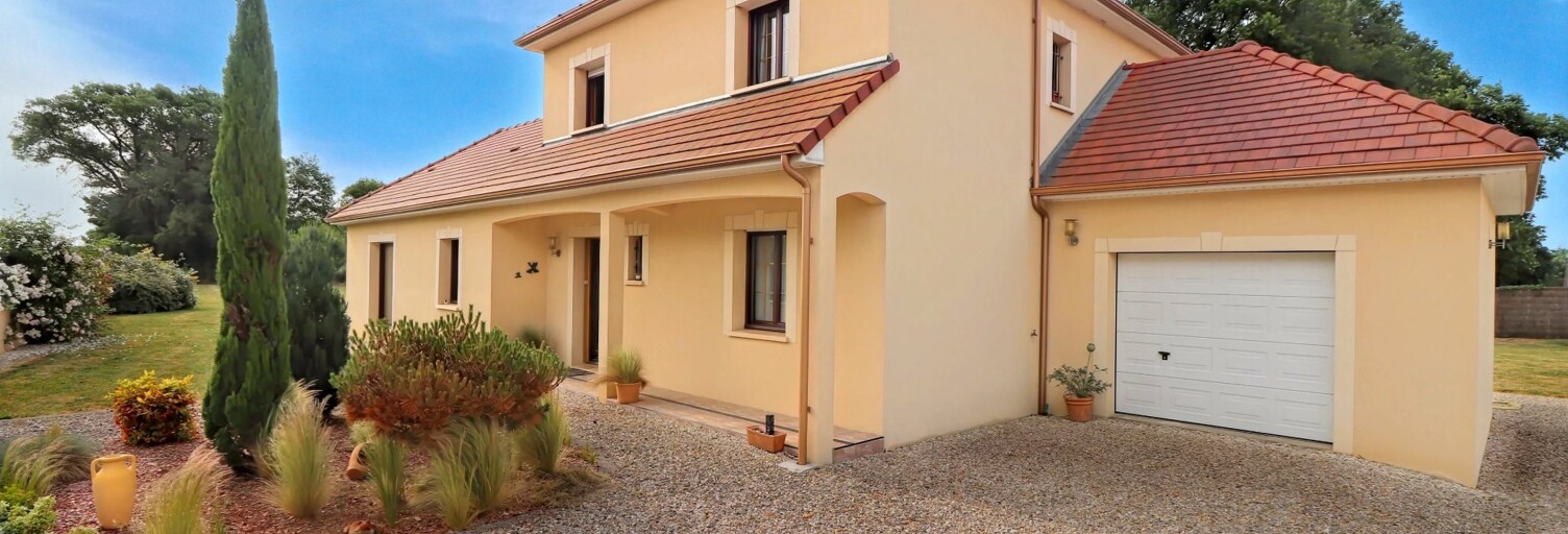 Maison 10 Pièces 191 m² à vendre à Le Blanc (36300)